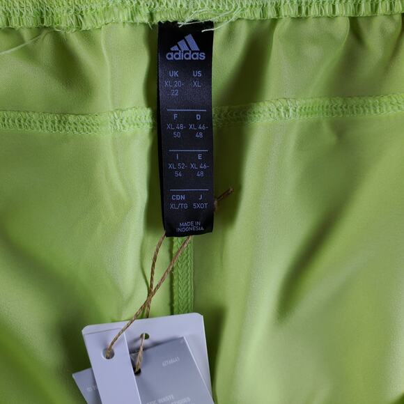 Adidas Womens Pacer Shorts Size XL Pulse Lime Running Training Gym Snap Side New - Picture 6 of 7